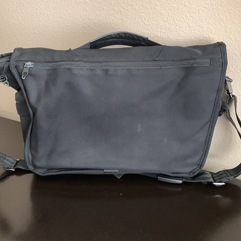 Victorinox Messenger Bag In Black Canvas, With Swiss … Gem